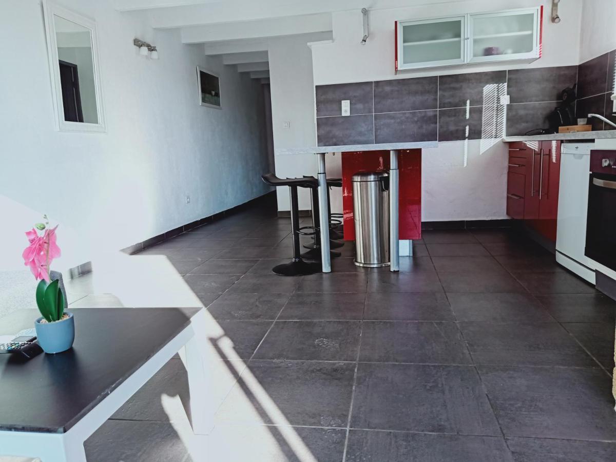 Mas La Farelle Gite, Fitness & Salle De Jeux Gratuite & Spa En Supplement Nimes Exterior photo